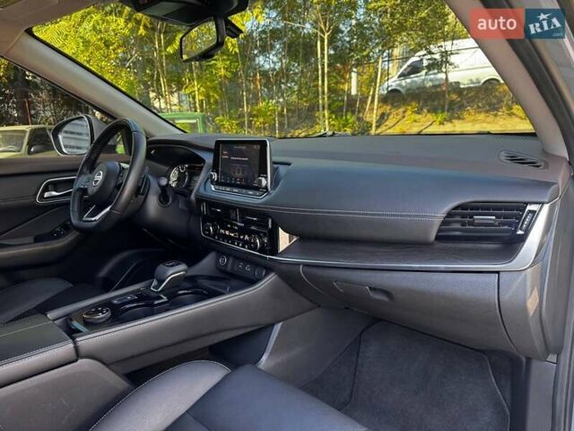 Серый Ниссан Rogue, объемом двигателя 2.49 л и пробегом 65 тыс. км за 28000 $, фото 15 на Automoto.ua