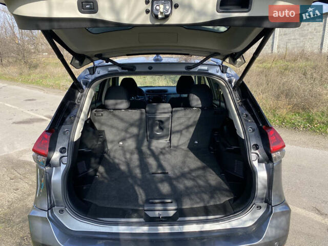 Серый Ниссан Rogue, объемом двигателя 2.5 л и пробегом 72 тыс. км за 15999 $, фото 38 на Automoto.ua