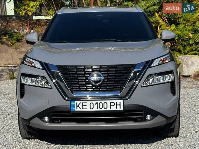 Серый Ниссан Rogue, объемом двигателя 2.49 л и пробегом 65 тыс. км за 28000 $, фото 2 на Automoto.ua