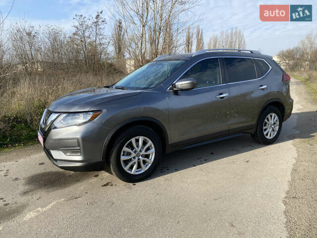 Серый Ниссан Rogue, объемом двигателя 2.5 л и пробегом 72 тыс. км за 15999 $, фото 1 на Automoto.ua