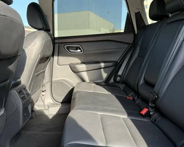 Серый Ниссан Rogue, объемом двигателя 2.5 л и пробегом 31 тыс. км за 22500 $, фото 10 на Automoto.ua