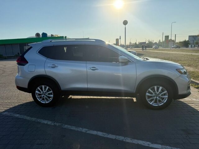 Серый Ниссан Rogue, объемом двигателя 2.5 л и пробегом 56 тыс. км за 17500 $, фото 6 на Automoto.ua