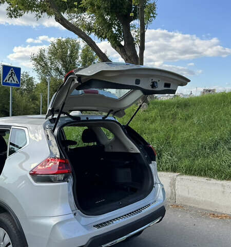 Сірий Ніссан Rogue, об'ємом двигуна 2.49 л та пробігом 122 тис. км за 15300 $, фото 6 на Automoto.ua