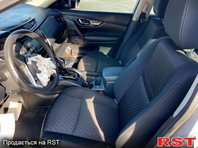 Сірий Ніссан Rogue, об'ємом двигуна 2.5 л та пробігом 75 тис. км за 15999 $, фото 11 на Automoto.ua