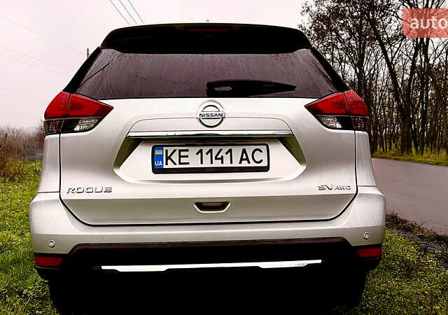 Серый Ниссан Rogue, объемом двигателя 2.49 л и пробегом 56 тыс. км за 17499 $, фото 9 на Automoto.ua