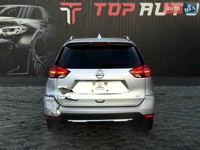 Серый Ниссан Rogue, объемом двигателя 2.49 л и пробегом 180 тыс. км за 11300 $, фото 15 на Automoto.ua
