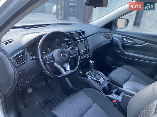 Серый Ниссан Rogue, объемом двигателя 2.49 л и пробегом 65 тыс. км за 16600 $, фото 9 на Automoto.ua