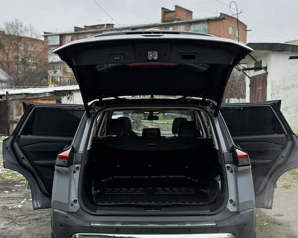 Серый Ниссан Rogue, объемом двигателя 2.49 л и пробегом 84 тыс. км за 27200 $, фото 8 на Automoto.ua