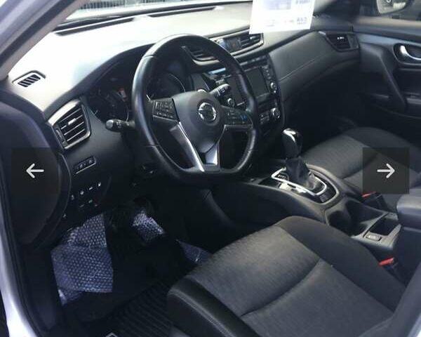 Сірий Ніссан Rogue, об'ємом двигуна 2.49 л та пробігом 94 тис. км за 18600 $, фото 5 на Automoto.ua