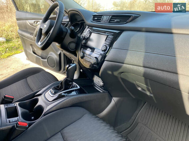 Серый Ниссан Rogue, объемом двигателя 2.5 л и пробегом 72 тыс. км за 15999 $, фото 36 на Automoto.ua