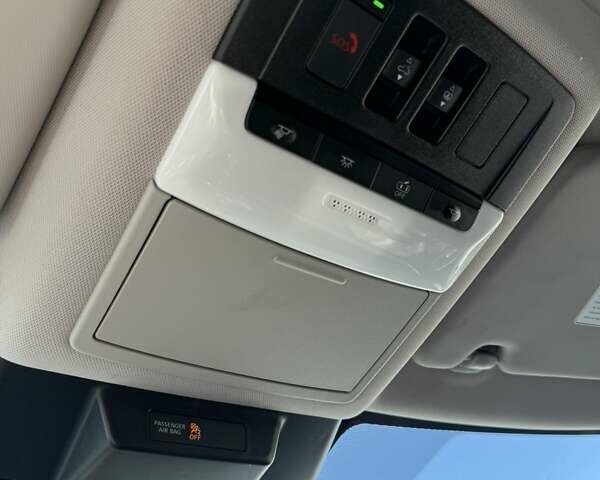 Серый Ниссан Rogue, объемом двигателя 2.5 л и пробегом 31 тыс. км за 22500 $, фото 22 на Automoto.ua