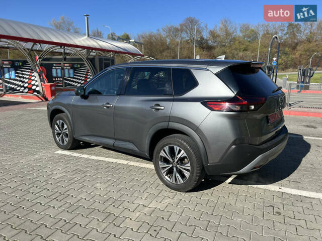 Серый Ниссан Rogue, объемом двигателя 2.49 л и пробегом 152 тыс. км за 19499 $, фото 3 на Automoto.ua