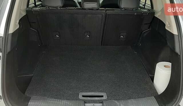 Серый Ниссан Rogue, объемом двигателя 2.5 л и пробегом 46 тыс. км за 29000 $, фото 18 на Automoto.ua