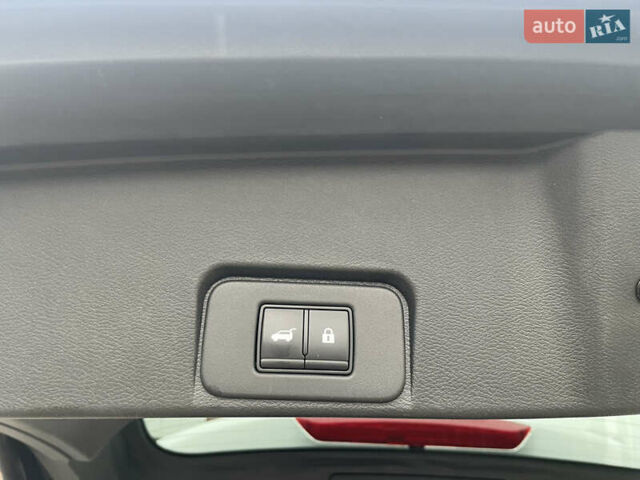 Серый Ниссан Rogue, объемом двигателя 2.49 л и пробегом 145 тыс. км за 22850 $, фото 21 на Automoto.ua