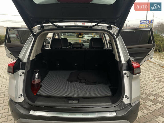 Серый Ниссан Rogue, объемом двигателя 2.49 л и пробегом 57 тыс. км за 25200 $, фото 16 на Automoto.ua