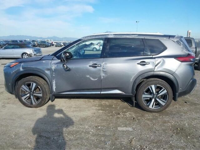 Серый Ниссан Rogue, объемом двигателя 1.5 л и пробегом 44 тыс. км за 14900 $, фото 5 на Automoto.ua