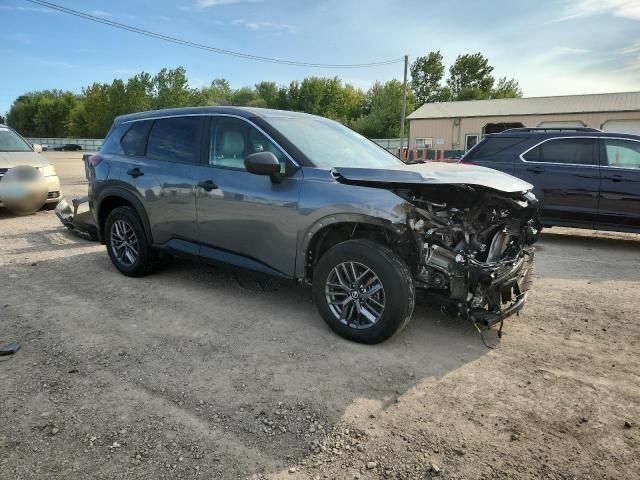 Серый Ниссан Rogue, объемом двигателя 2.5 л и пробегом 62 тыс. км за 11900 $, фото 1 на Automoto.ua