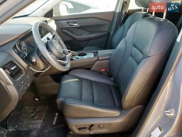 Серый Ниссан Rogue, объемом двигателя 2.49 л и пробегом 56 тыс. км за 4900 $, фото 6 на Automoto.ua