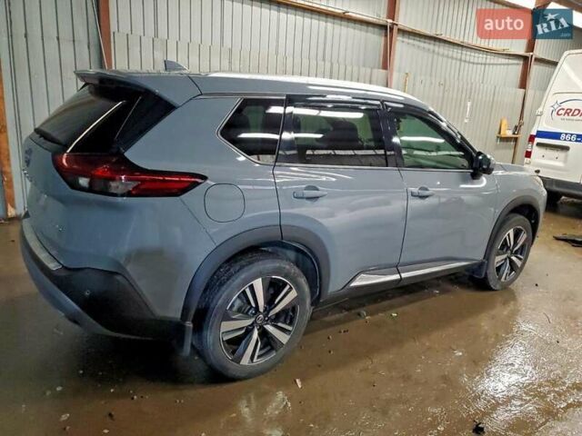 Серый Ниссан Rogue, объемом двигателя 2.49 л и пробегом 129 тыс. км за 5100 $, фото 2 на Automoto.ua