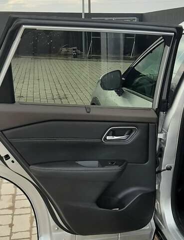 Серый Ниссан Rogue, объемом двигателя 2.5 л и пробегом 46 тыс. км за 29000 $, фото 32 на Automoto.ua