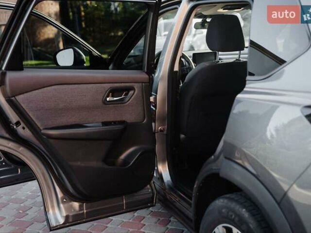 Сірий Ніссан Rogue, об'ємом двигуна 2.49 л та пробігом 125 тис. км за 24200 $, фото 31 на Automoto.ua