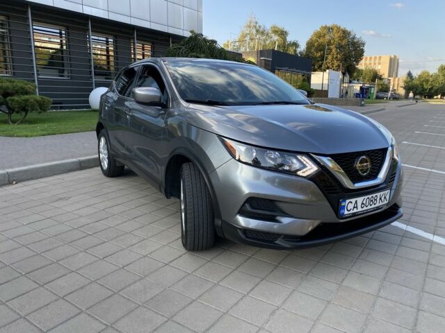 Серый Ниссан Rogue, объемом двигателя 2 л и пробегом 120 тыс. км за 15900 $, фото 2 на Automoto.ua