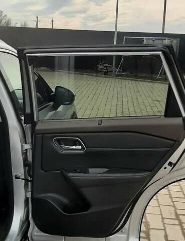 Серый Ниссан Rogue, объемом двигателя 2.5 л и пробегом 46 тыс. км за 29000 $, фото 12 на Automoto.ua