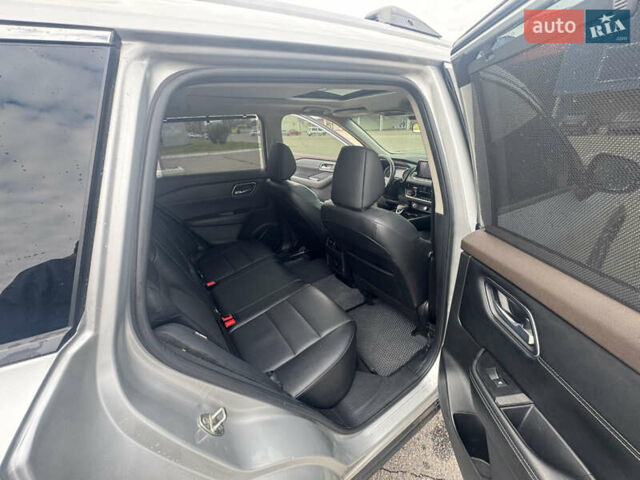 Серый Ниссан Rogue, объемом двигателя 2.49 л и пробегом 83 тыс. км за 23200 $, фото 13 на Automoto.ua