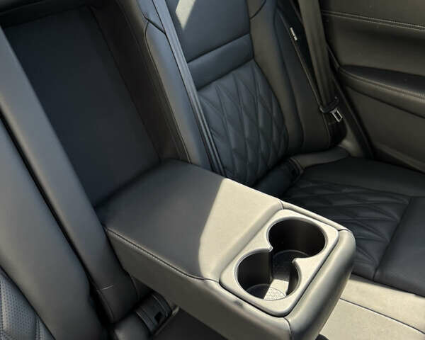 Сірий Ніссан Rogue, об'ємом двигуна 2.49 л та пробігом 27 тис. км за 30900 $, фото 61 на Automoto.ua