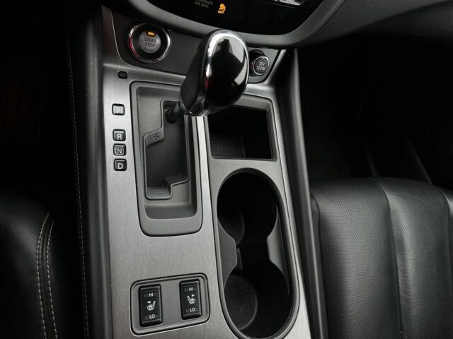 Серый Ниссан Rogue, объемом двигателя 2 л и пробегом 123 тыс. км за 14999 $, фото 14 на Automoto.ua