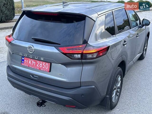 Серый Ниссан Rogue, объемом двигателя 2.5 л и пробегом 69 тыс. км за 20900 $, фото 11 на Automoto.ua