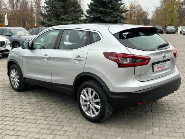 Серый Ниссан Rogue, объемом двигателя 2 л и пробегом 123 тыс. км за 14999 $, фото 4 на Automoto.ua