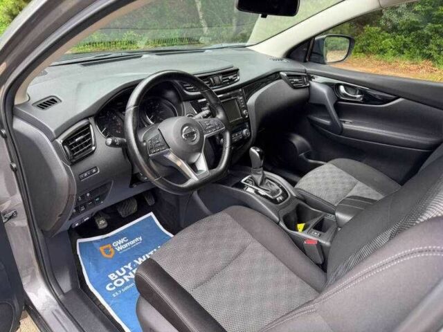 Серый Ниссан Rogue, объемом двигателя 2 л и пробегом 39 тыс. км за 4000 $, фото 4 на Automoto.ua