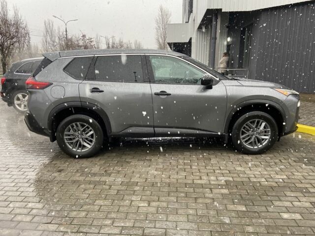 Серый Ниссан Rogue, объемом двигателя 2.5 л и пробегом 79 тыс. км за 21000 $, фото 3 на Automoto.ua