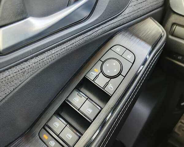 Серый Ниссан Rogue, объемом двигателя 2.49 л и пробегом 104 тыс. км за 21600 $, фото 21 на Automoto.ua