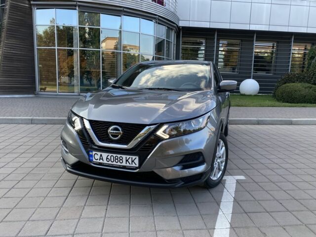 Серый Ниссан Rogue, объемом двигателя 2 л и пробегом 120 тыс. км за 15900 $, фото 1 на Automoto.ua