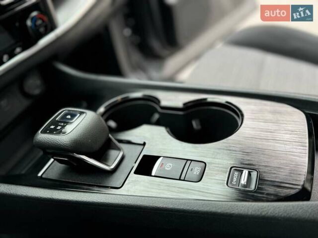 Сірий Ніссан Rogue, об'ємом двигуна 2.49 л та пробігом 127 тис. км за 18800 $, фото 38 на Automoto.ua