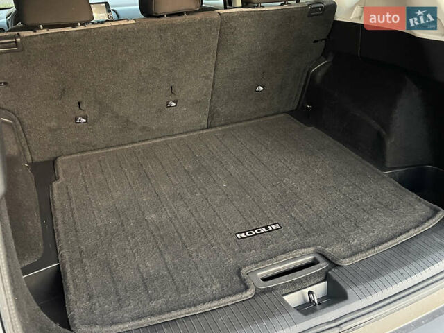 Серый Ниссан Rogue, объемом двигателя 2.49 л и пробегом 151 тыс. км за 19990 $, фото 25 на Automoto.ua