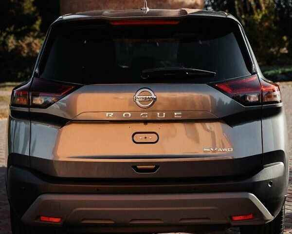 Сірий Ніссан Rogue, об'ємом двигуна 2.49 л та пробігом 125 тис. км за 24200 $, фото 7 на Automoto.ua