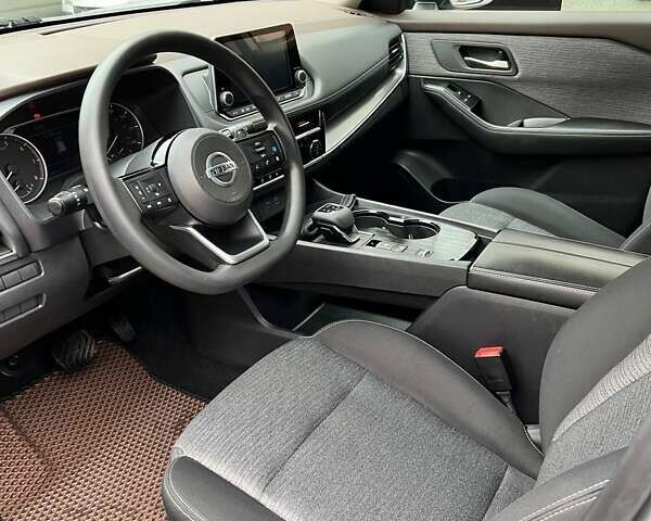 Серый Ниссан Rogue, объемом двигателя 2.49 л и пробегом 122 тыс. км за 21500 $, фото 17 на Automoto.ua