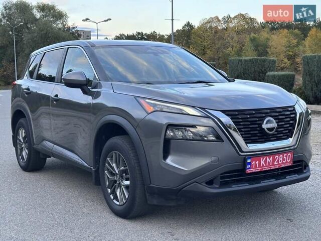 Серый Ниссан Rogue, объемом двигателя 2.5 л и пробегом 69 тыс. км за 20900 $, фото 3 на Automoto.ua