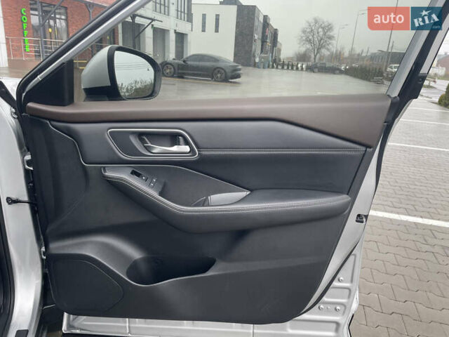 Серый Ниссан Rogue, объемом двигателя 2.49 л и пробегом 145 тыс. км за 22850 $, фото 32 на Automoto.ua