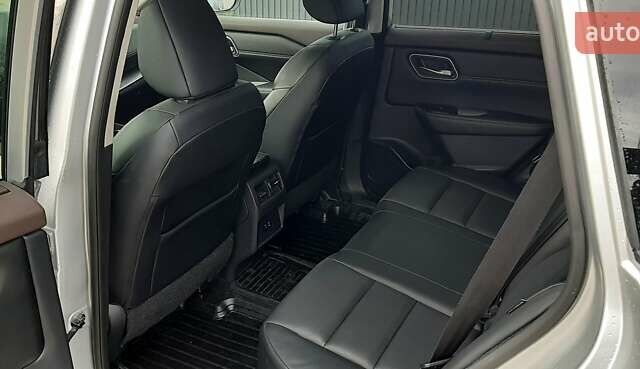 Серый Ниссан Rogue, объемом двигателя 2.5 л и пробегом 46 тыс. км за 29000 $, фото 33 на Automoto.ua