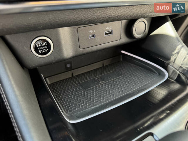 Сірий Ніссан Rogue, об'ємом двигуна 2.49 л та пробігом 27 тис. км за 30900 $, фото 20 на Automoto.ua