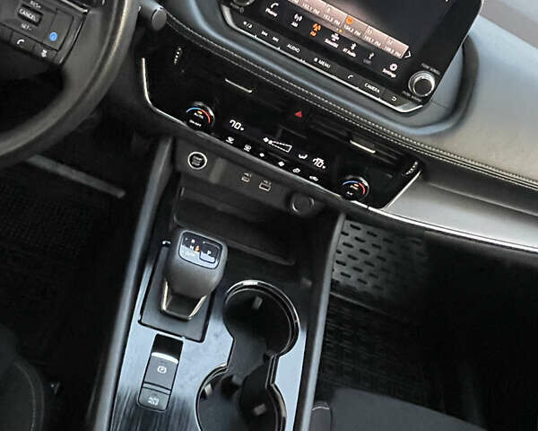 Серый Ниссан Rogue, объемом двигателя 2.49 л и пробегом 151 тыс. км за 19990 $, фото 17 на Automoto.ua