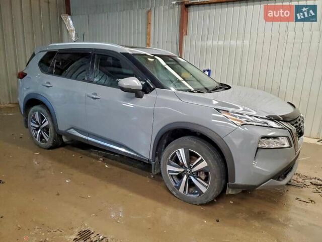 Серый Ниссан Rogue, объемом двигателя 2.49 л и пробегом 129 тыс. км за 5100 $, фото 3 на Automoto.ua