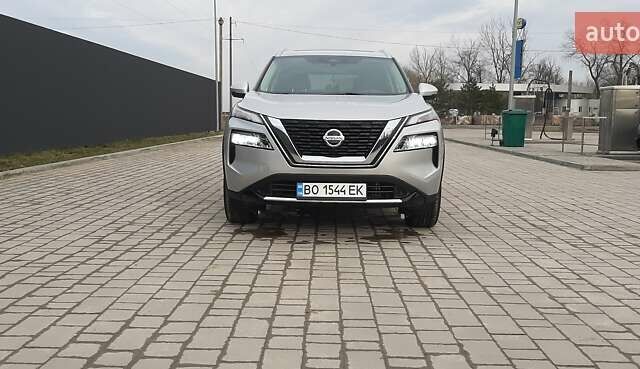 Серый Ниссан Rogue, объемом двигателя 2.5 л и пробегом 46 тыс. км за 29000 $, фото 2 на Automoto.ua