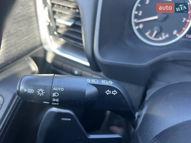 Серый Ниссан Rogue, объемом двигателя 2.49 л и пробегом 152 тыс. км за 19499 $, фото 18 на Automoto.ua