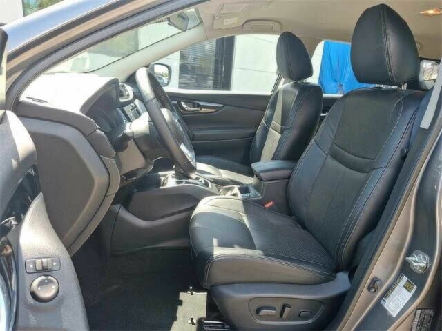 Серый Ниссан Rogue, объемом двигателя 2 л и пробегом 19 тыс. км за 11999 $, фото 5 на Automoto.ua