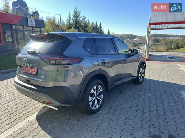 Серый Ниссан Rogue, объемом двигателя 2.49 л и пробегом 152 тыс. км за 19499 $, фото 2 на Automoto.ua